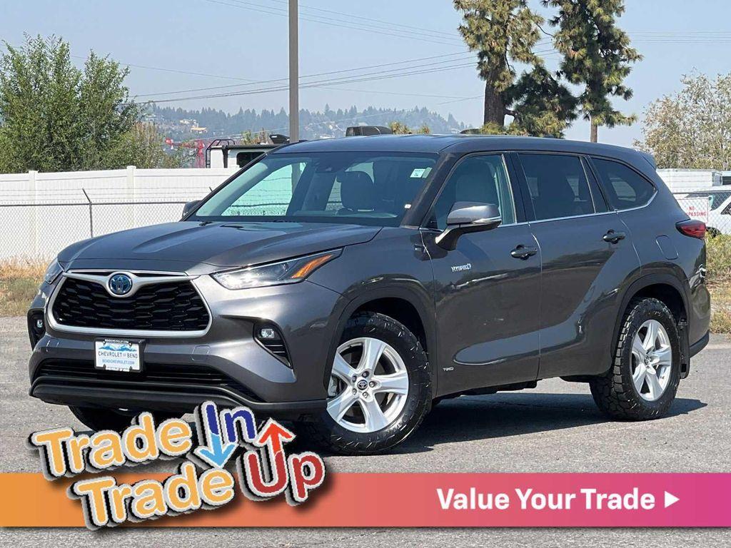 used 2021 Toyota Highlander Hybrid car, priced at $29,990