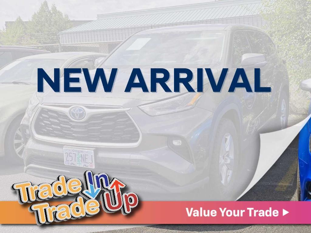 used 2021 Toyota Highlander Hybrid car, priced at $31,990