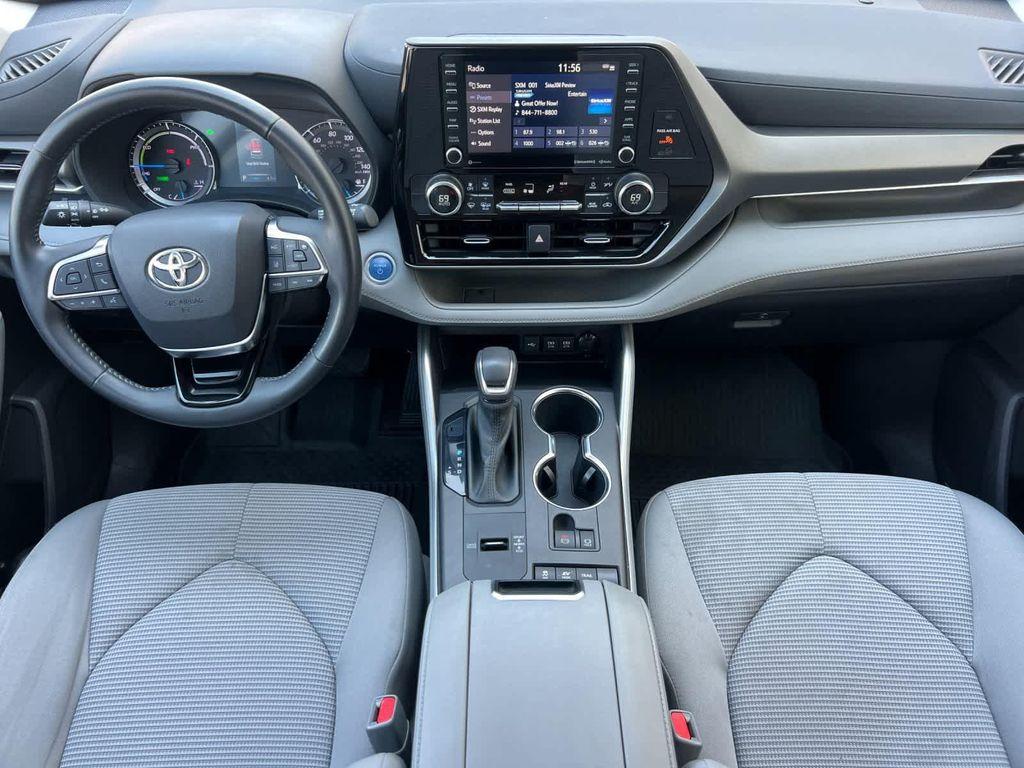 used 2021 Toyota Highlander Hybrid car, priced at $29,990