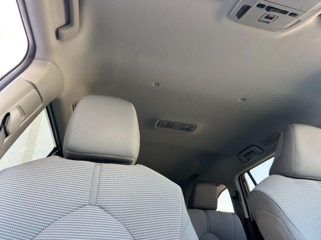 used 2021 Toyota Highlander Hybrid car, priced at $29,990