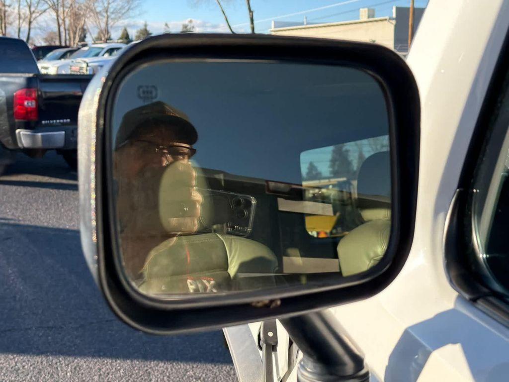 used 2004 Hummer H2 car, priced at $15,990