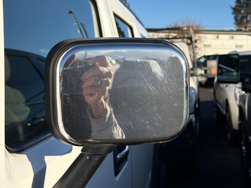 used 2004 Hummer H2 car, priced at $15,990