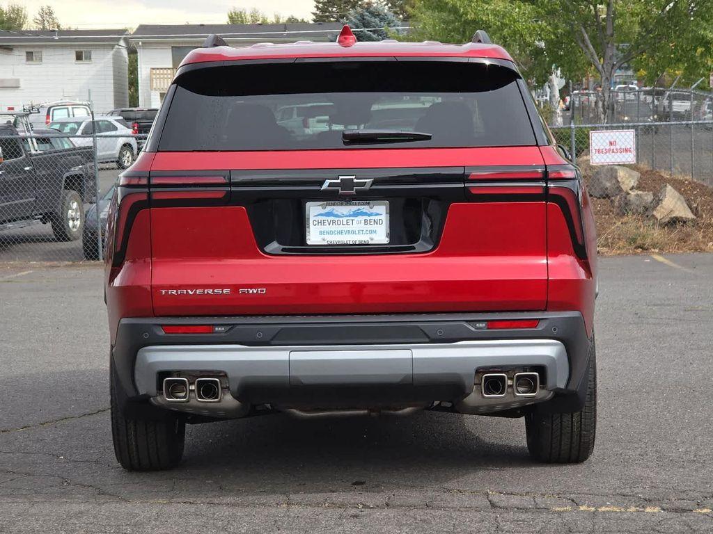 new 2026 Chevrolet Traverse car, priced at $52,040
