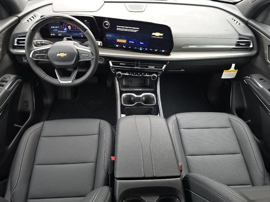 new 2026 Chevrolet Traverse car, priced at $52,040