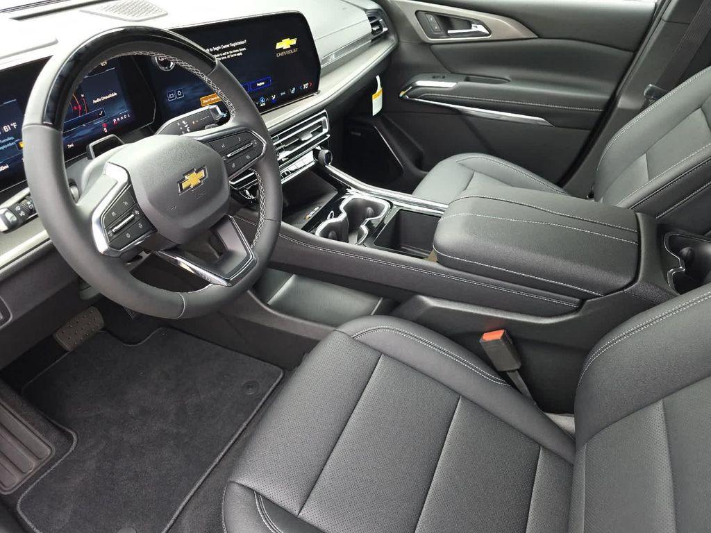 new 2026 Chevrolet Traverse car, priced at $52,040
