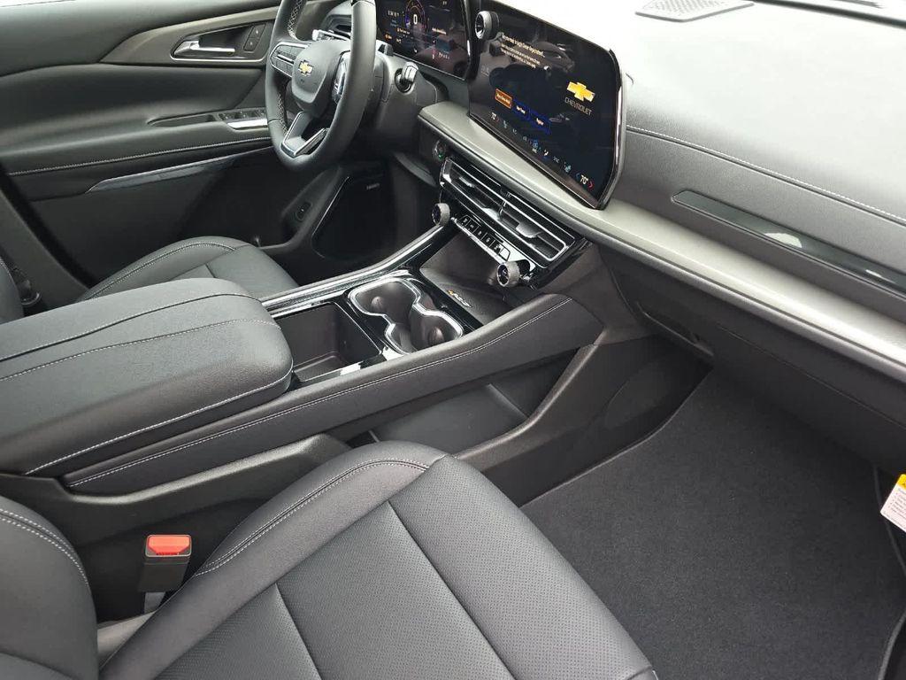 new 2026 Chevrolet Traverse car, priced at $52,040