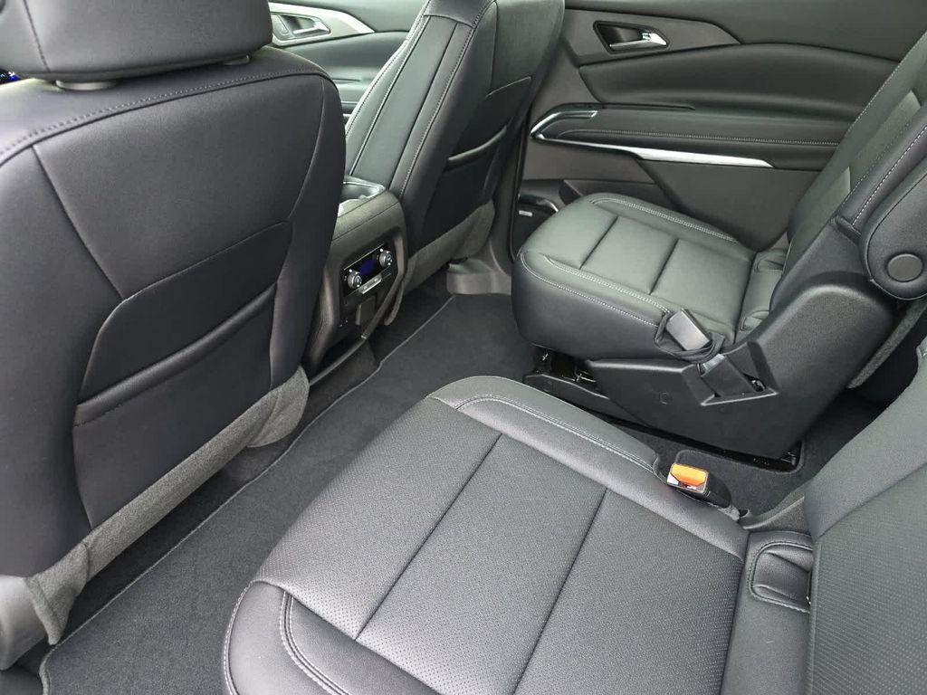 new 2026 Chevrolet Traverse car, priced at $52,040