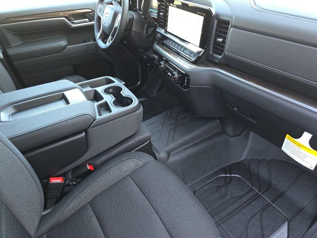 new 2026 Chevrolet Silverado 1500 car, priced at $55,620