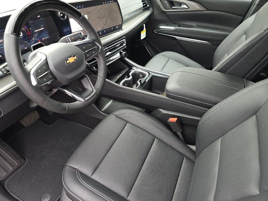 new 2026 Chevrolet Traverse car, priced at $51,545