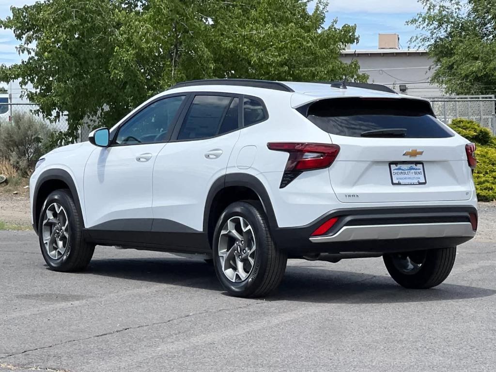 new 2025 Chevrolet Trax car, priced at $24,095