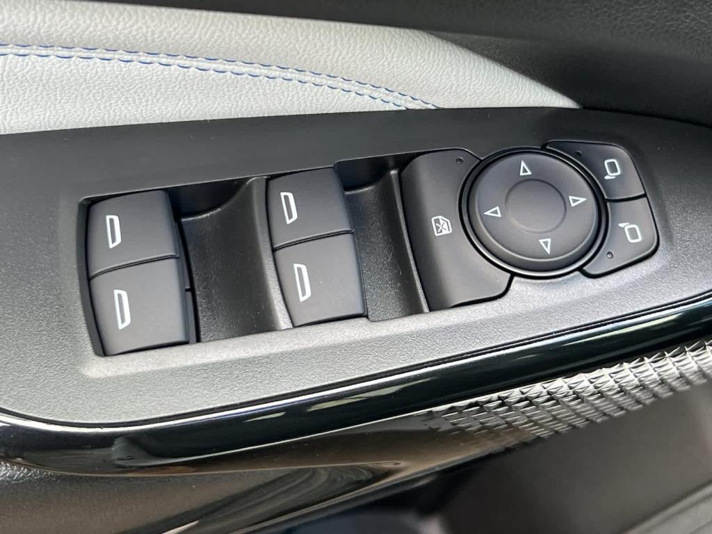 new 2025 Chevrolet Trax car, priced at $24,095
