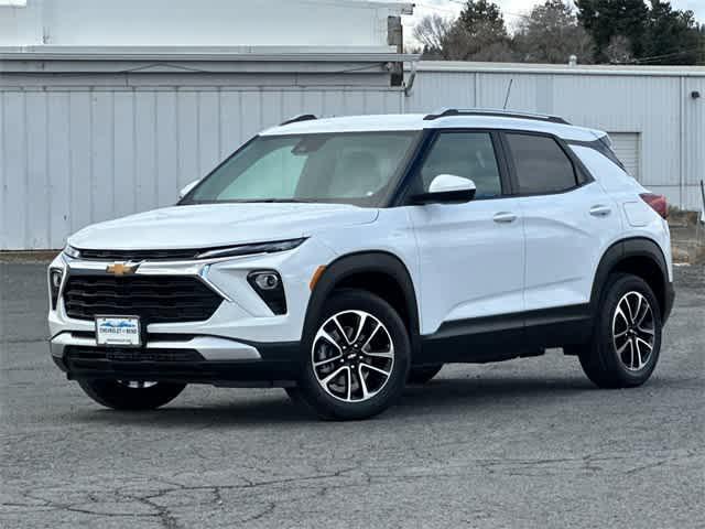 new 2025 Chevrolet TrailBlazer car, priced at $31,720