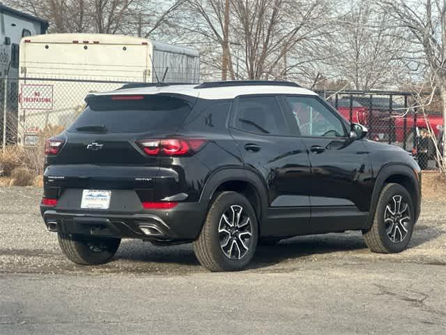 new 2025 Chevrolet TrailBlazer car, priced at $34,325