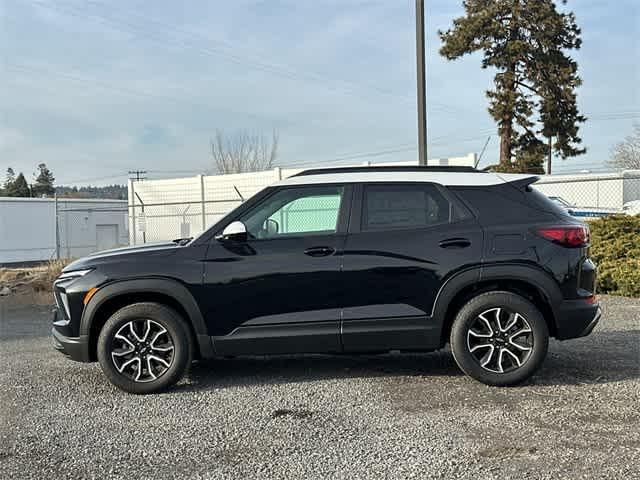 new 2025 Chevrolet TrailBlazer car, priced at $34,325