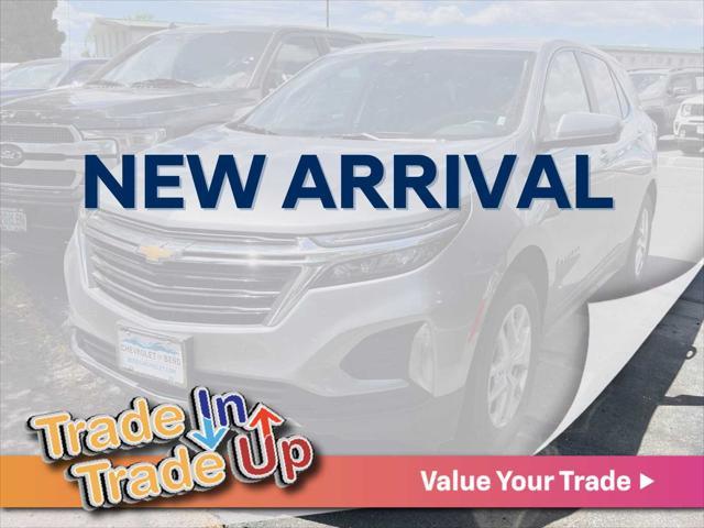 used 2024 Chevrolet Equinox car, priced at $25,990