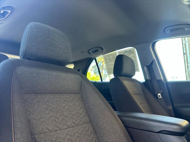 used 2024 Chevrolet Equinox car, priced at $25,990