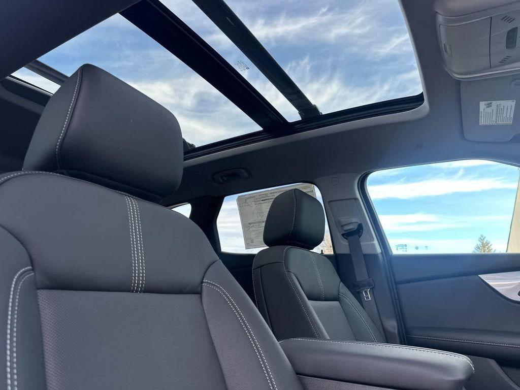 new 2025 Chevrolet Blazer car, priced at $50,385