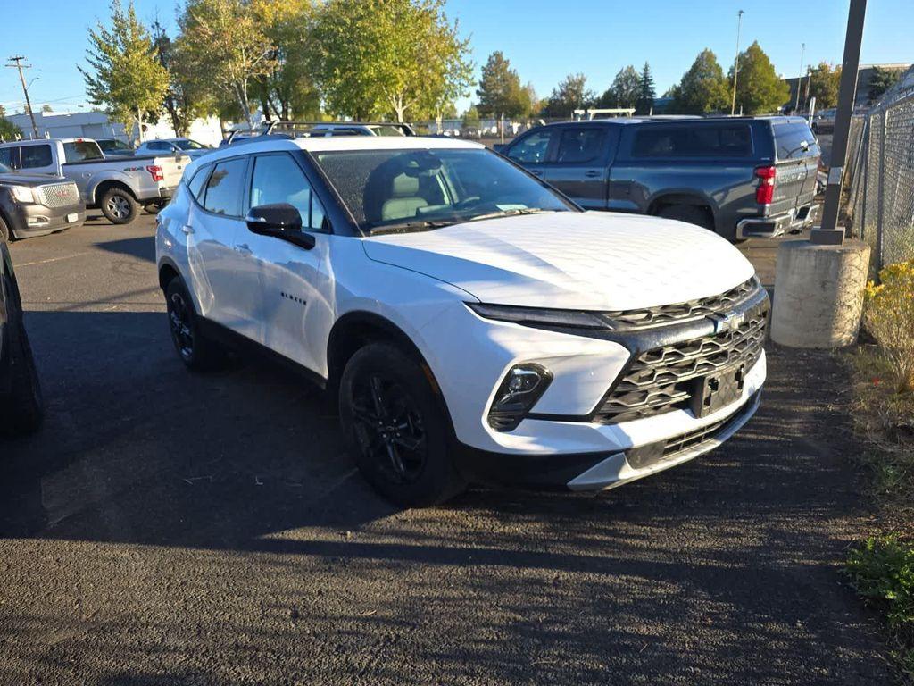 used 2024 Chevrolet Blazer car, priced at $31,990
