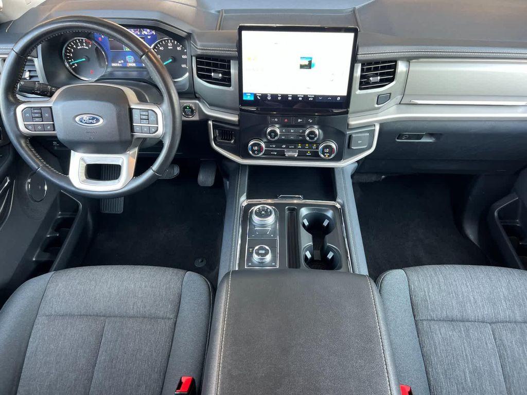 used 2024 Ford Expedition car, priced at $51,992