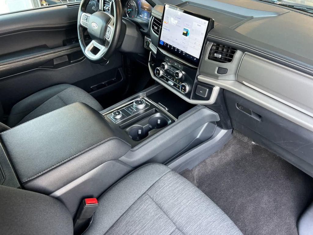 used 2024 Ford Expedition car, priced at $51,992