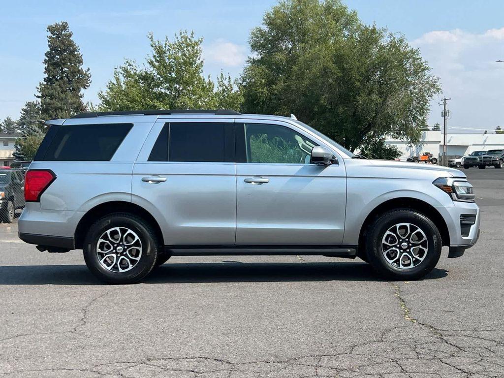 used 2024 Ford Expedition car, priced at $51,992