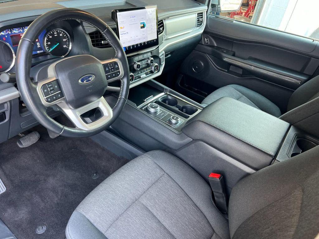 used 2024 Ford Expedition car, priced at $51,992