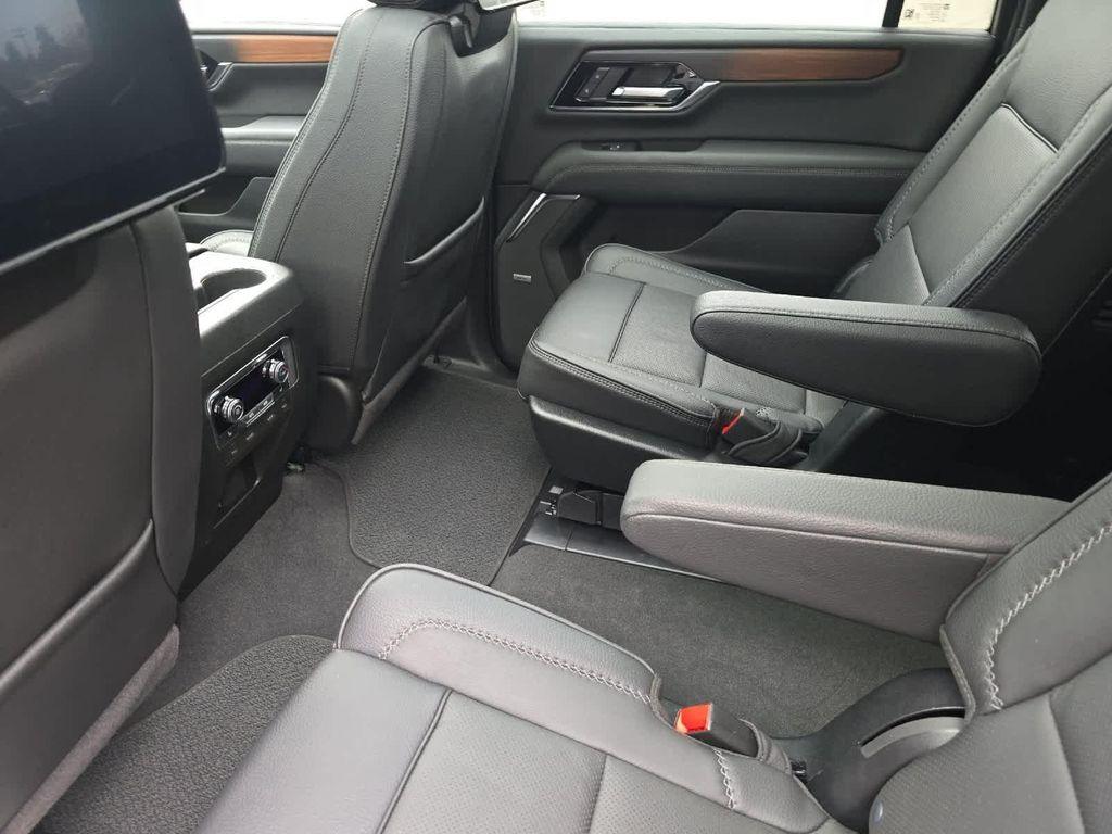 used 2025 GMC Yukon XL car, priced at $85,995