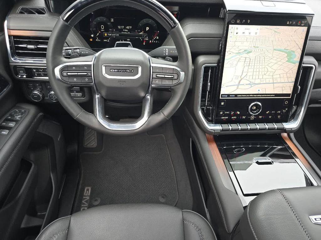 used 2025 GMC Yukon XL car, priced at $85,995