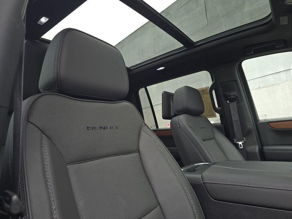 used 2025 GMC Yukon XL car, priced at $85,995