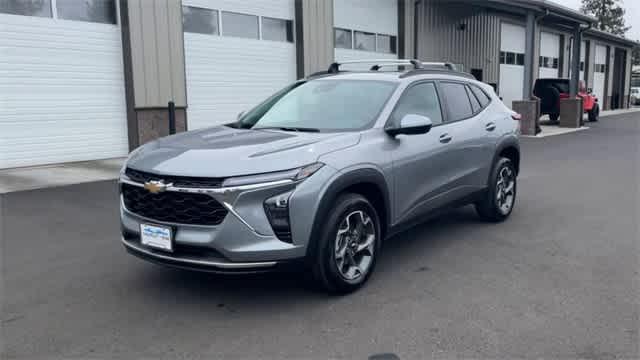 new 2024 Chevrolet Trax car, priced at $25,475