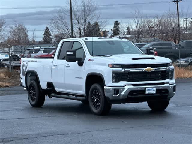 new 2025 Chevrolet Silverado 3500 car, priced at $72,900