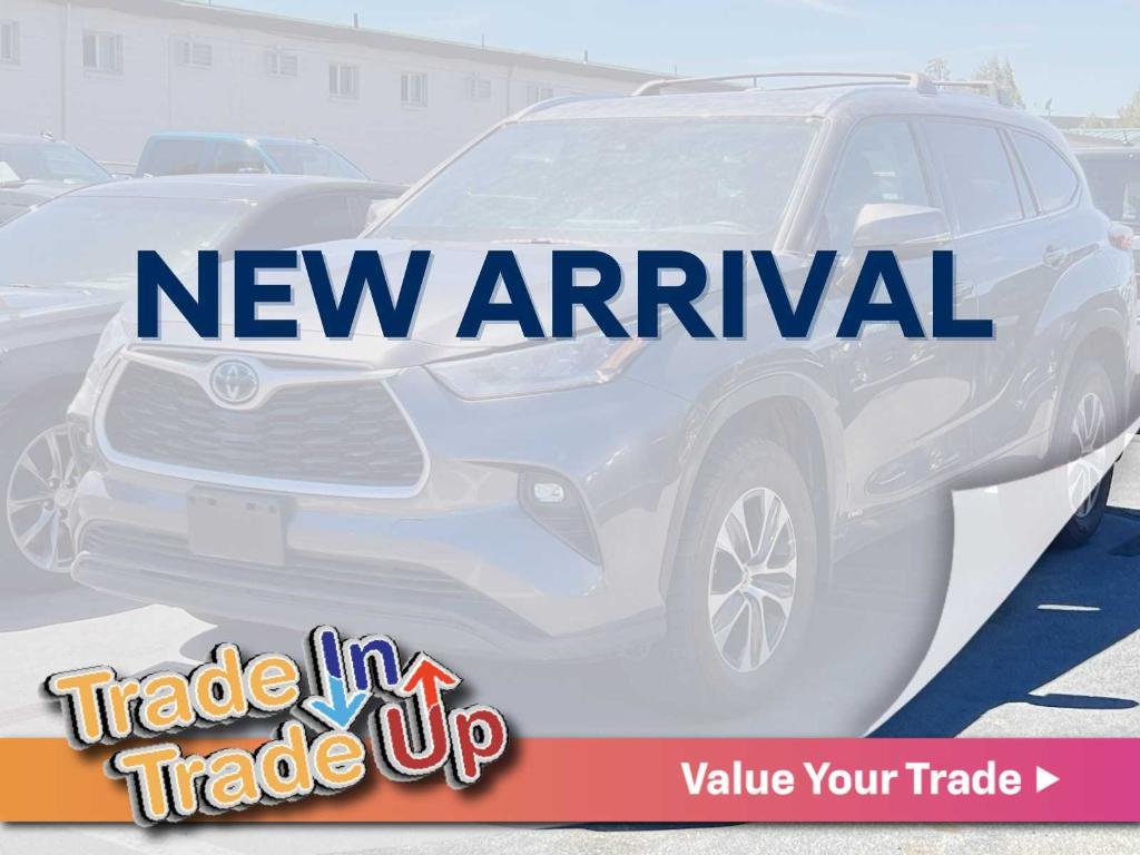 used 2020 Toyota Highlander Hybrid car, priced at $38,990