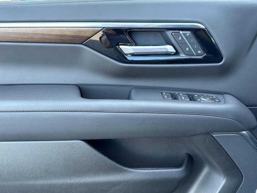 new 2026 Chevrolet Suburban car, priced at $92,405