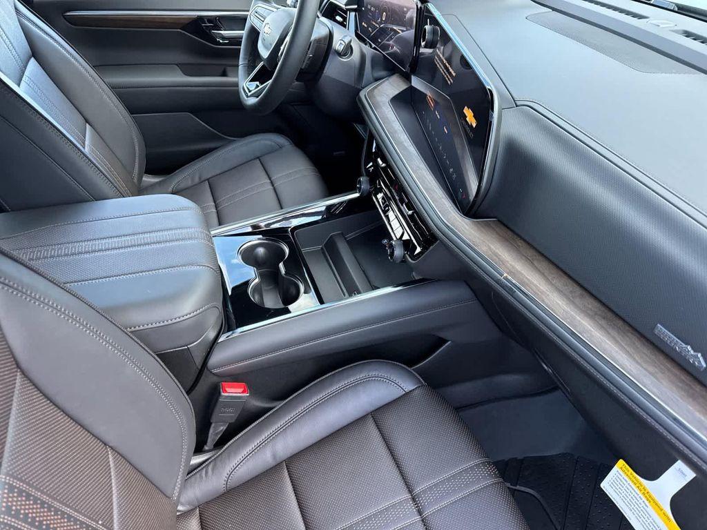 new 2026 Chevrolet Suburban car, priced at $92,405