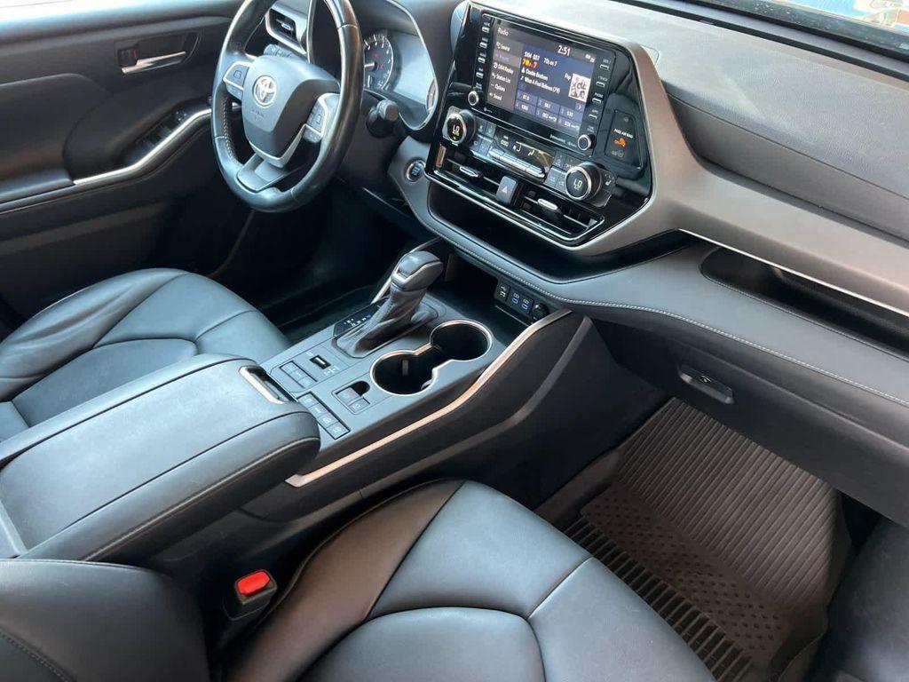 used 2022 Toyota Highlander car, priced at $30,990
