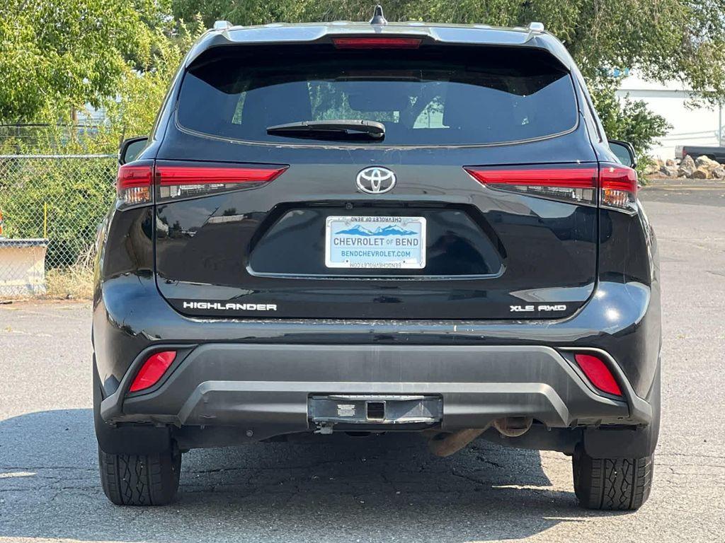 used 2022 Toyota Highlander car, priced at $30,990