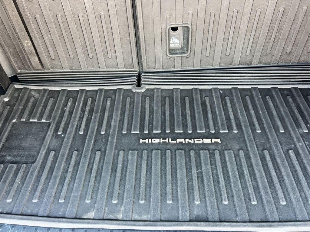 used 2022 Toyota Highlander car, priced at $30,990