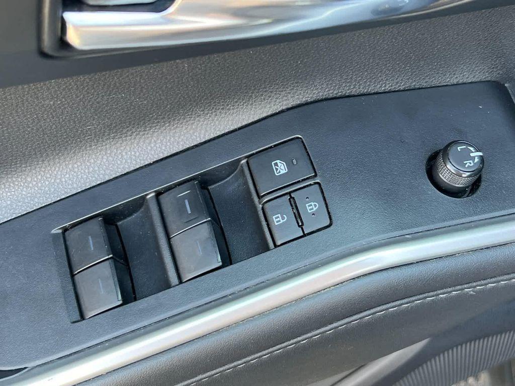 used 2022 Toyota Highlander car, priced at $30,990