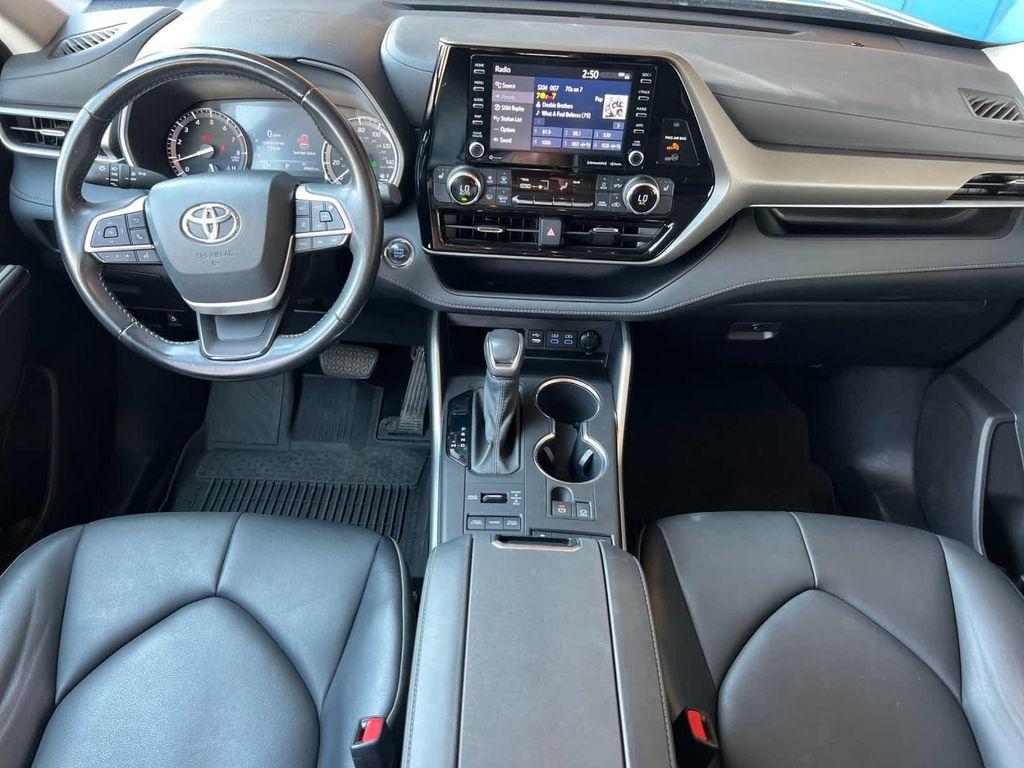 used 2022 Toyota Highlander car, priced at $30,990