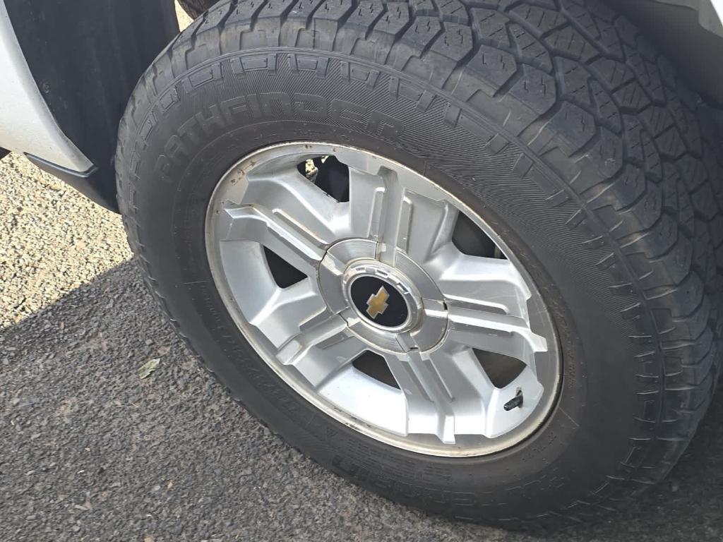 used 2013 Chevrolet Suburban car, priced at $7,990