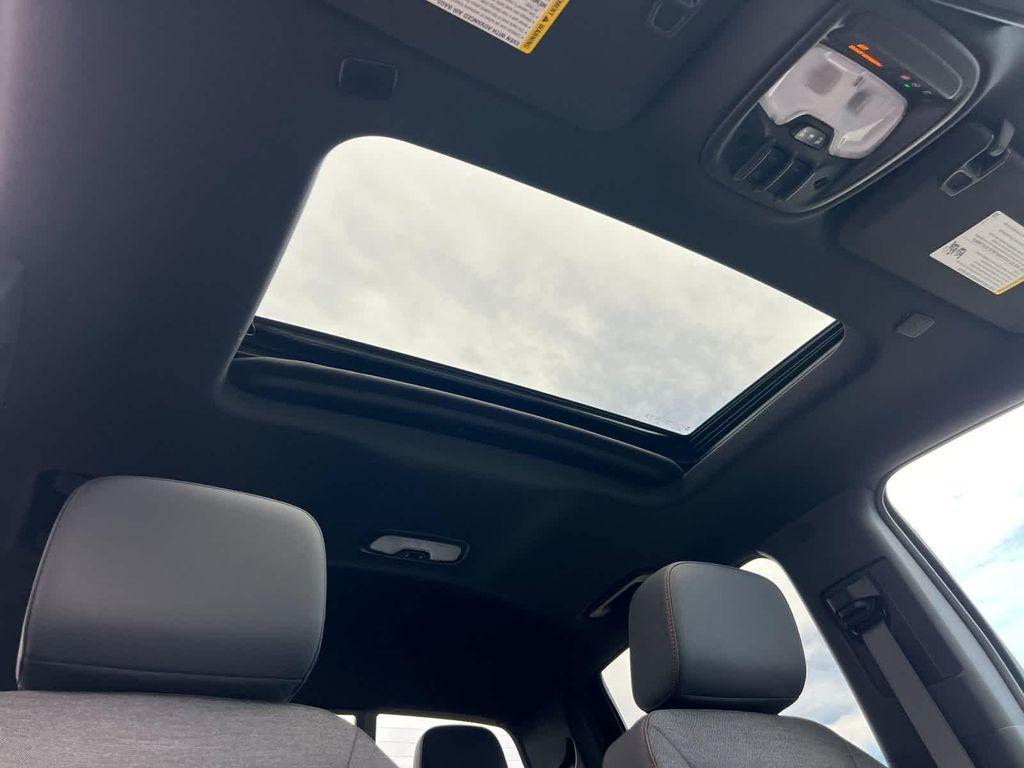 new 2025 Chevrolet Colorado car, priced at $48,570