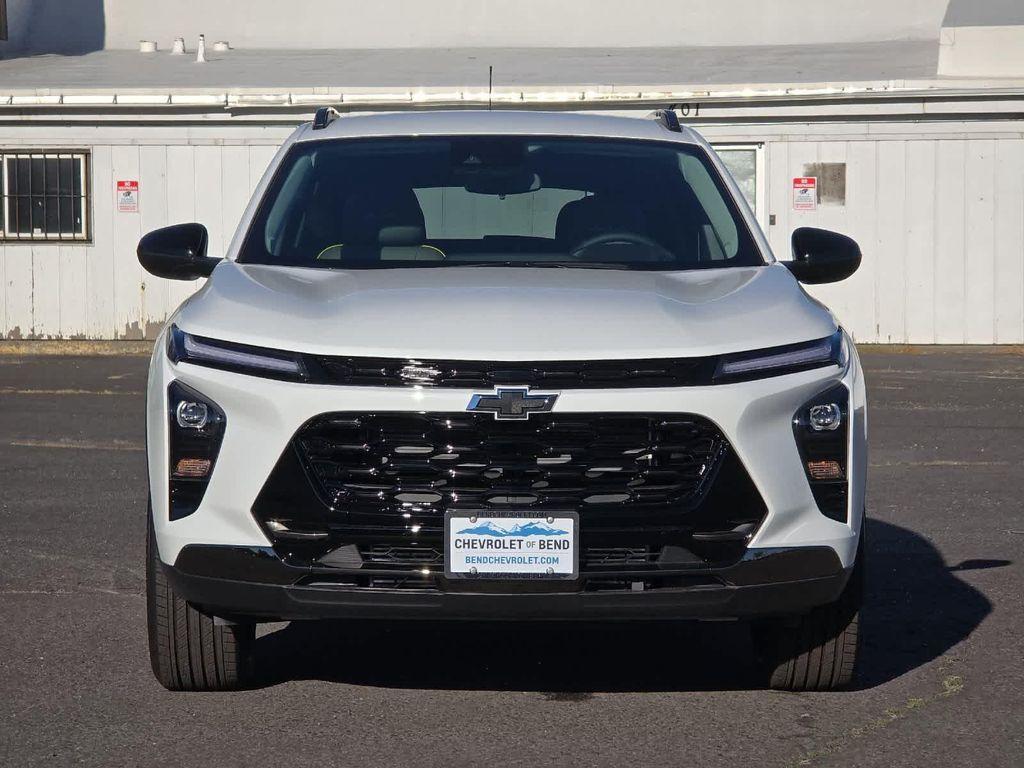 new 2025 Chevrolet Trax car, priced at $27,085