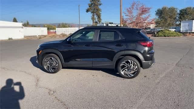 new 2025 Chevrolet TrailBlazer car, priced at $35,995