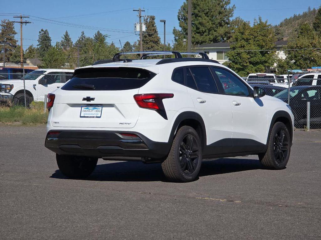 new 2025 Chevrolet Trax car, priced at $27,380