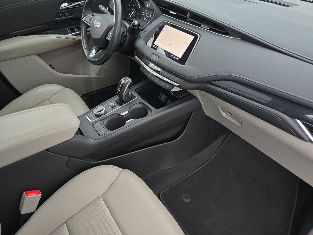 used 2019 Cadillac XT4 car, priced at $25,990