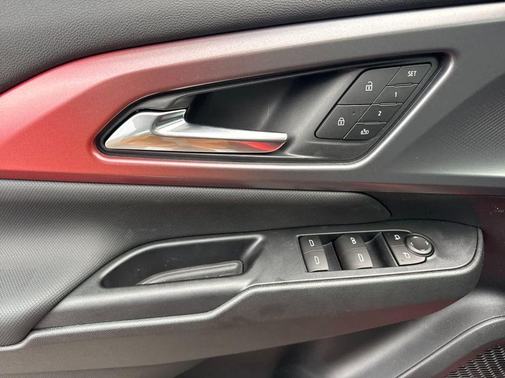 new 2025 Chevrolet Equinox EV car, priced at $54,305