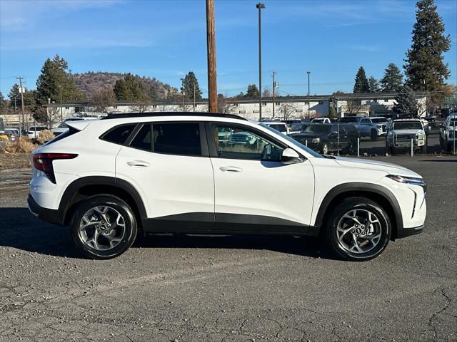 new 2025 Chevrolet Trax car, priced at $23,595