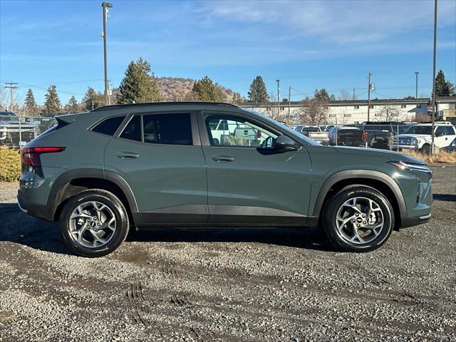 new 2025 Chevrolet Trax car, priced at $23,595