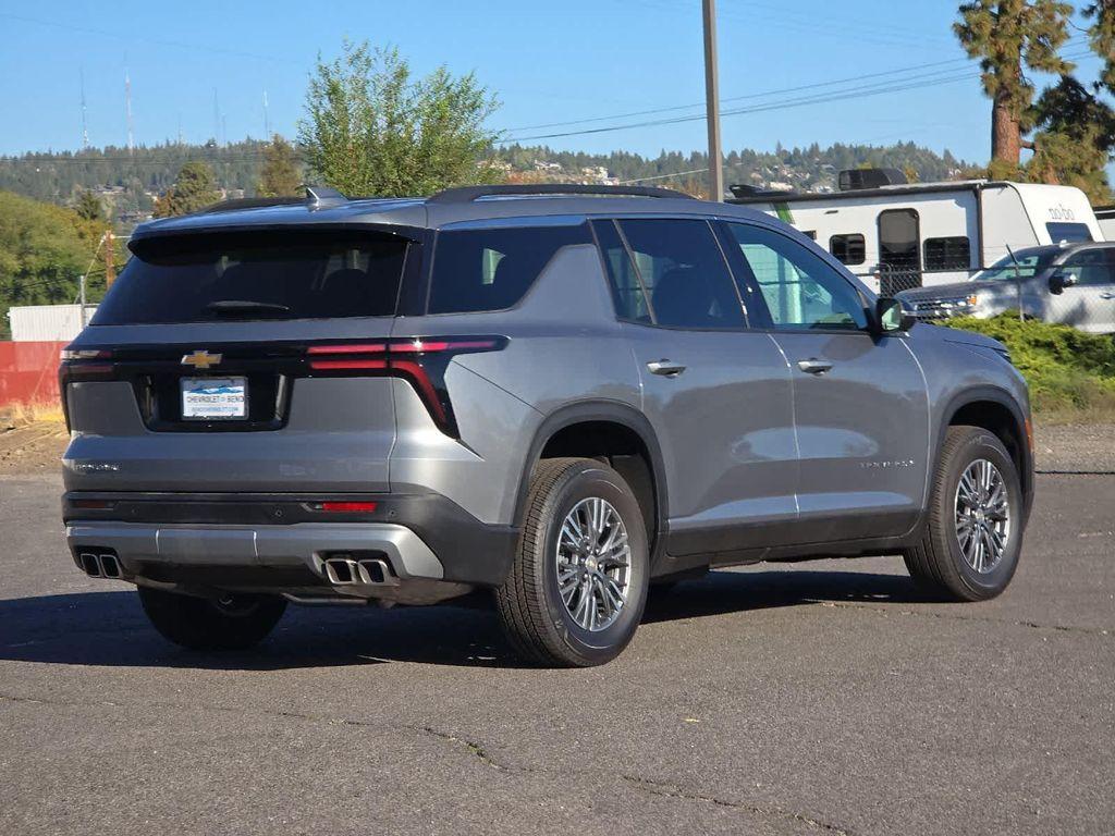 new 2025 Chevrolet Traverse car, priced at $43,495