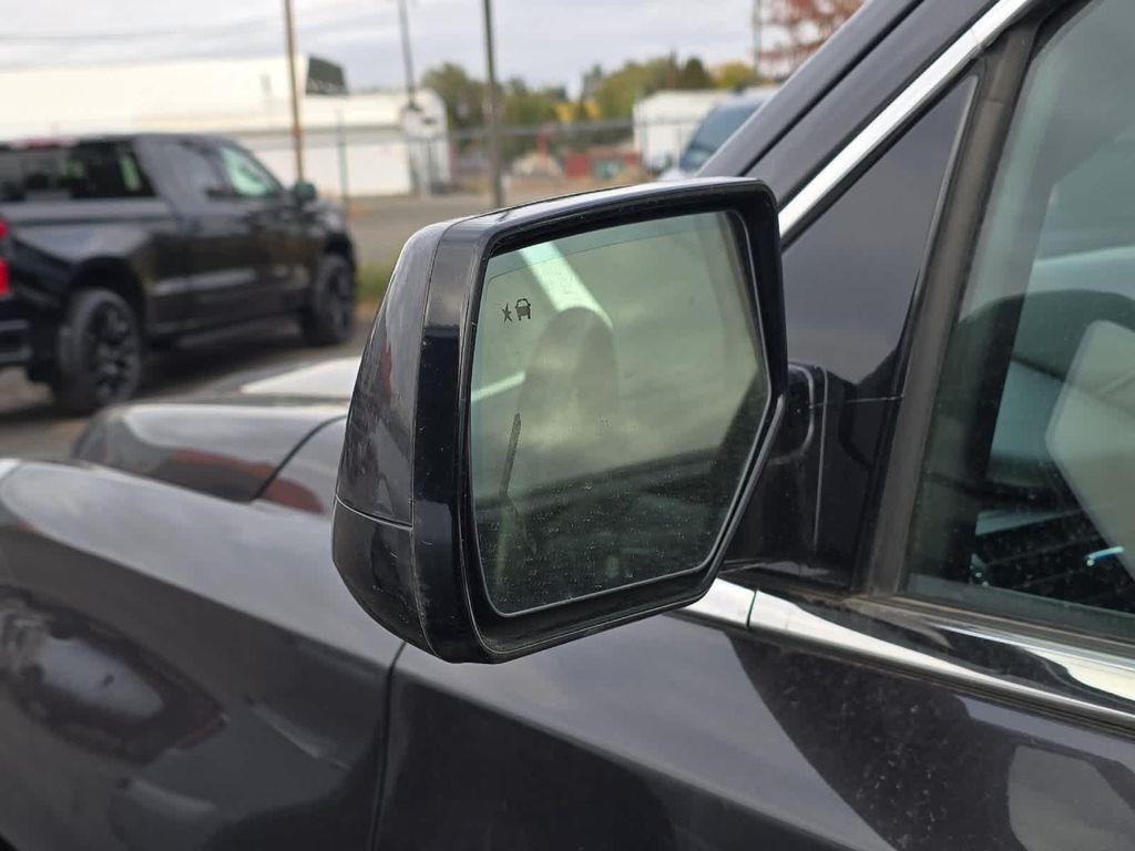 used 2017 GMC Yukon XL car, priced at $27,990